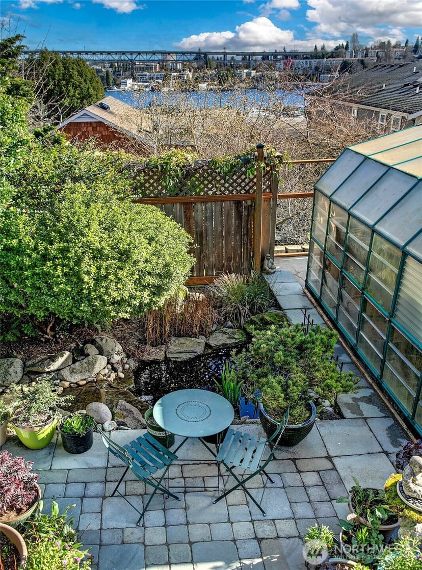 Property photo for 3532 Meridian Avenue N, Seattle photo 34