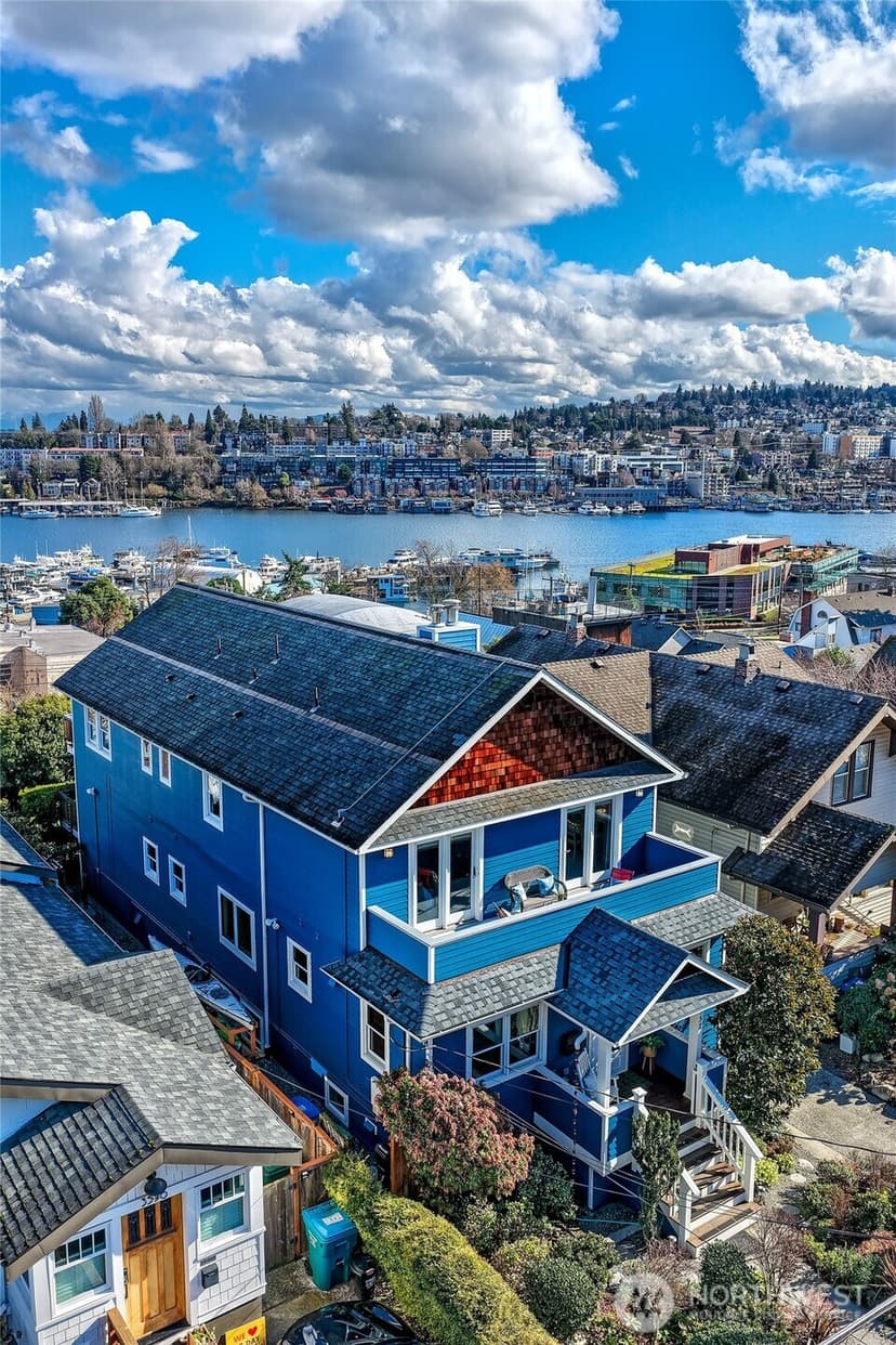 Property photo for 3532 Meridian Avenue N, Seattle photo 37