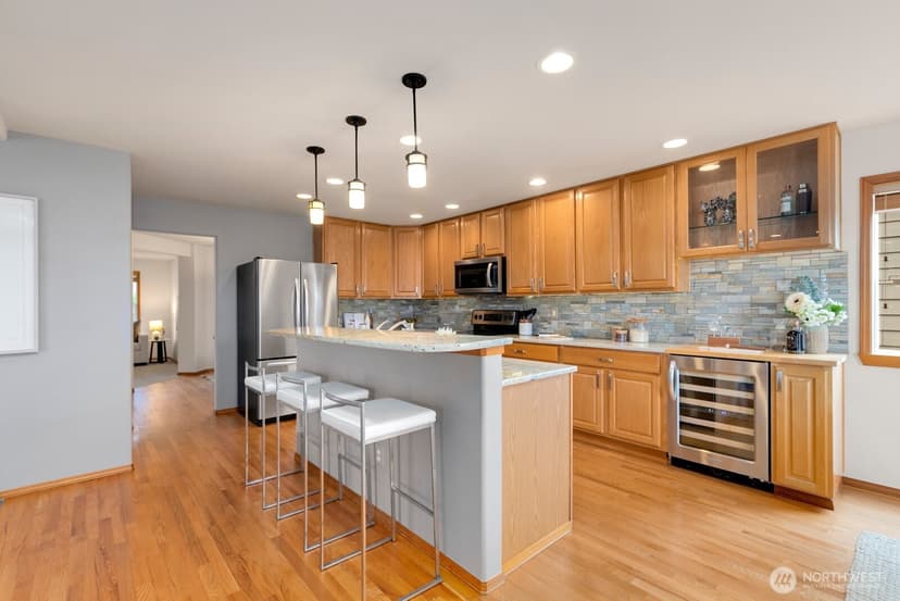 Property photo for 2100 SE 2nd Place, Renton photo 10
