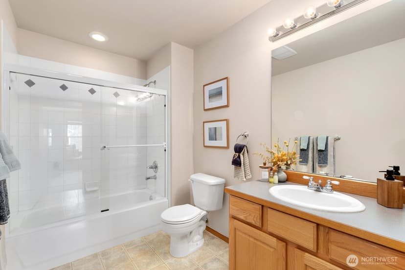 Property photo for 2100 SE 2nd Place, Renton photo 28