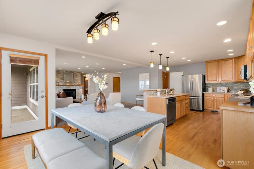 Property photo for 2100 SE 2nd Place, Renton photo 9