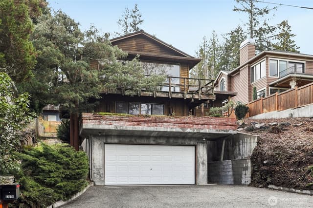 Property photo for 12069 Lakeside Place NE, Seattle