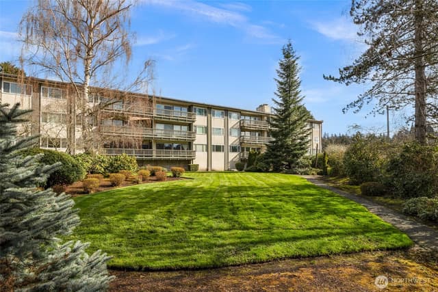 Property photo for 2500 81st Avenue SE #118, Mercer Island