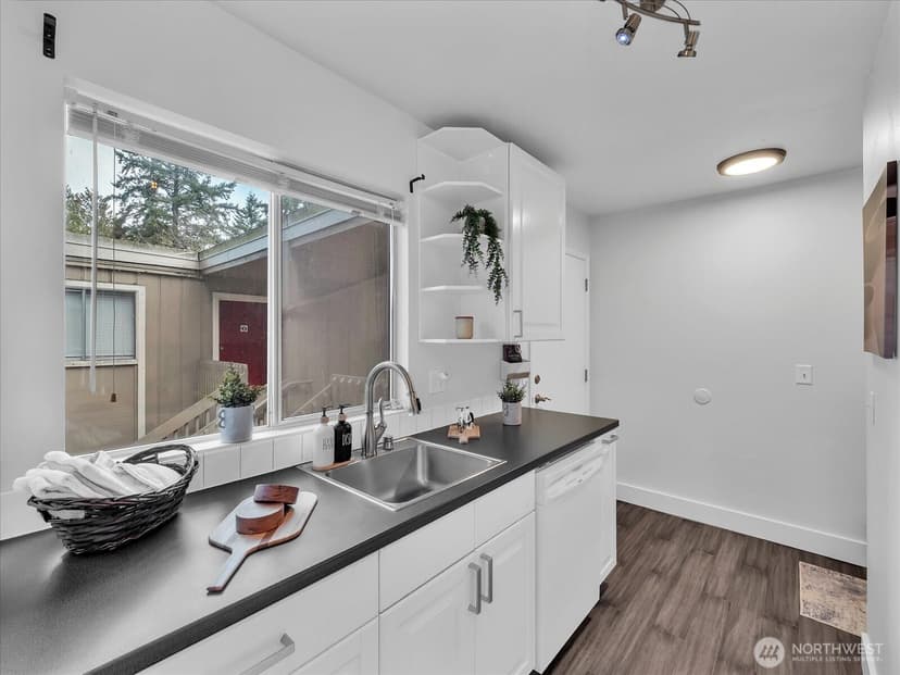 Property photo for 4813 180th Street SW #C202, Lynnwood photo 9