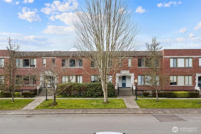 Property photo for 2120 Highland Avenue #105, Everett photo 2
