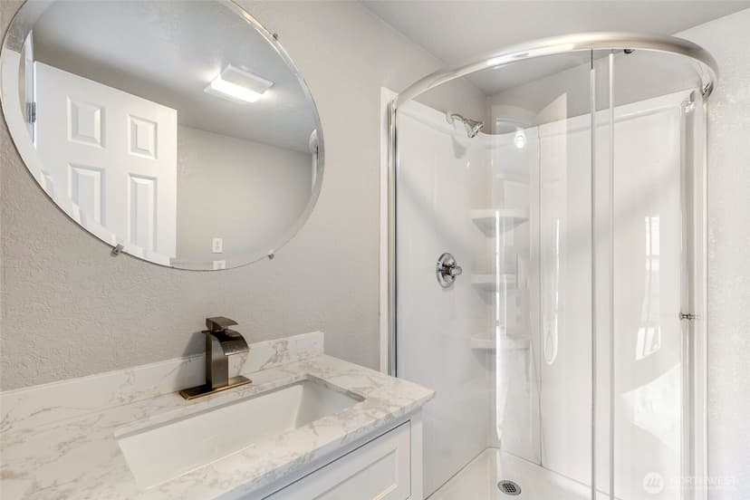 Property photo for 11944 SE 212th Place, Kent photo 18