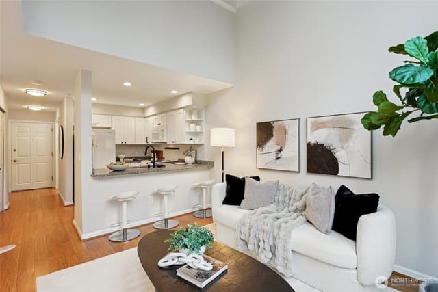 Property photo for 2530 15th Avenue W #603, Seattle photo 3