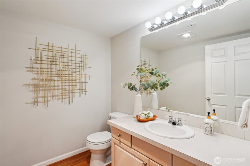 Property photo for 2530 15th Avenue W #603, Seattle photo 12