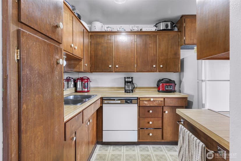 Property photo for 3814 11th Avenue W #22, Seattle photo 12