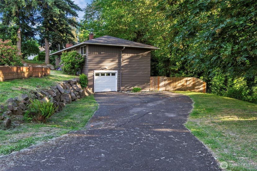 Property photo for 18331 38th Avenue S, SeaTac photo 22
