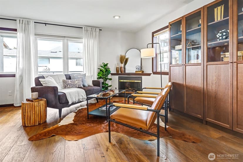 Property photo for 2422 NW 58th Street #202, Seattle photo 3