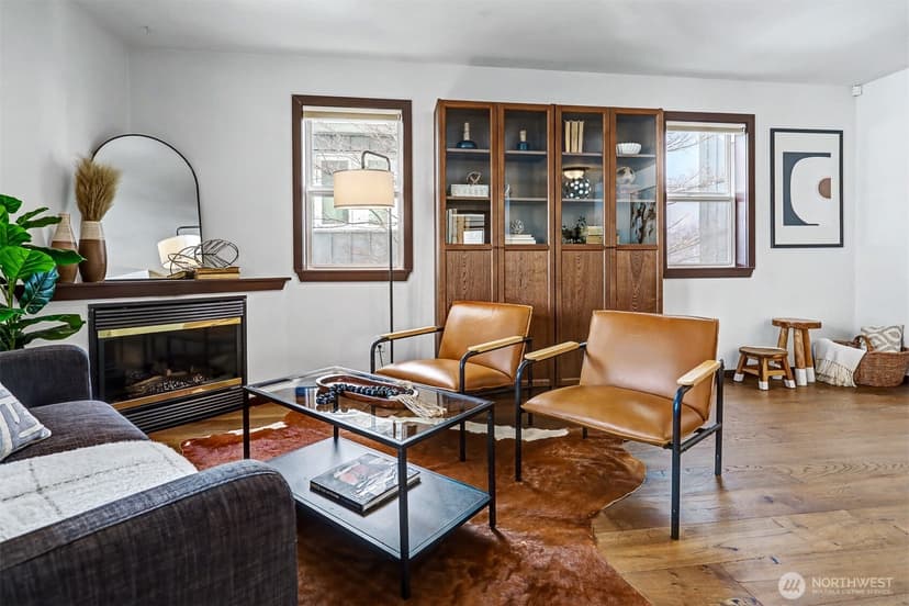 Property photo for 2422 NW 58th Street #202, Seattle photo 2