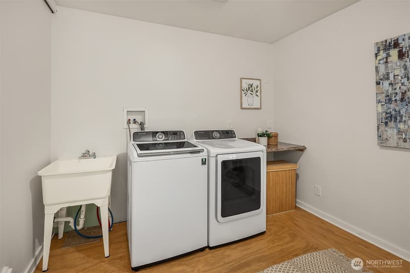 Property photo for 18228 11th Avenue NE, Shoreline photo 24