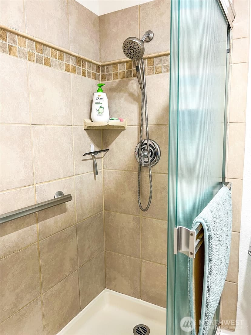 Property photo for 3390 Narrows Lane NE #101, Bremerton photo 18