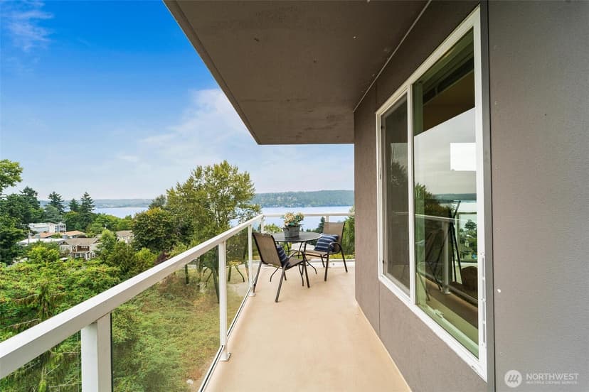 Property photo for 15020 Bothell Way NE #502, Lake Forest Park photo 6