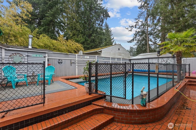 Property photo for 14834 Fremont Avenue N, Shoreline photo 37