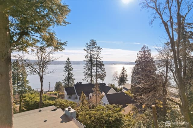 Property photo for 8526 E Mercer Way, Mercer Island