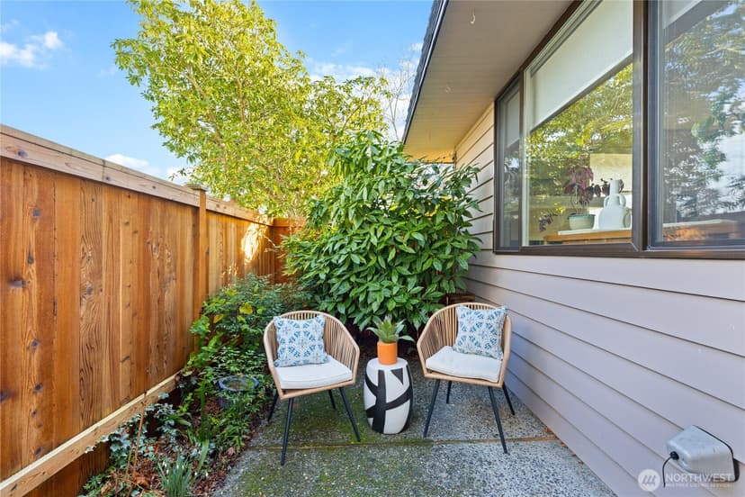 Property photo for 242 4th Avenue S #2, Edmonds photo 23