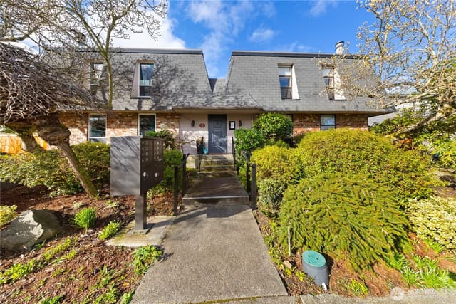 Property photo for 242 4th Avenue S #2, Edmonds