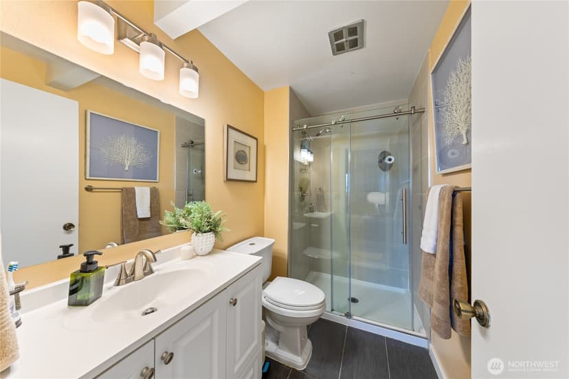 Property photo for 242 4th Avenue S #2, Edmonds photo 19