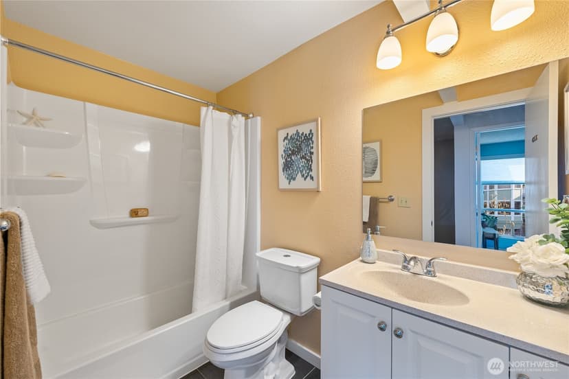 Property photo for 242 4th Avenue S #2, Edmonds photo 18