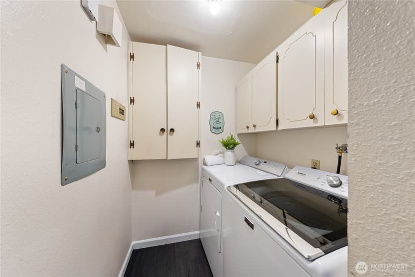 Property photo for 242 4th Avenue S #2, Edmonds photo 24