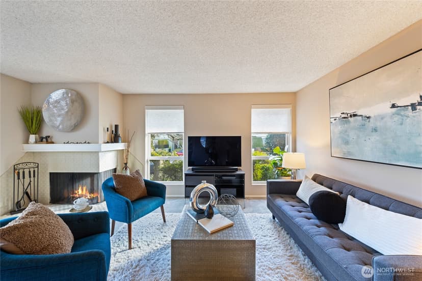 Property photo for 242 4th Avenue S #2, Edmonds photo 4