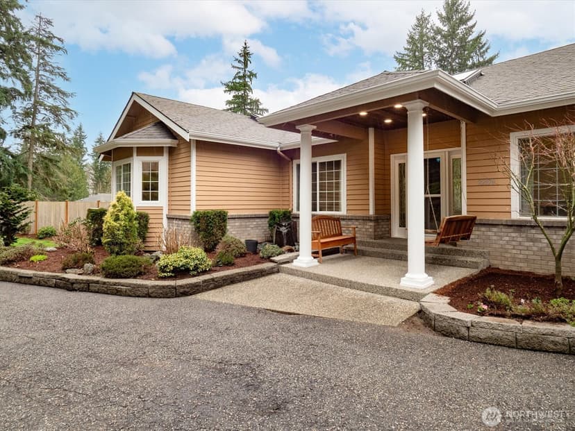 Property photo for 22910 NE 76th Street, Redmond photo 3