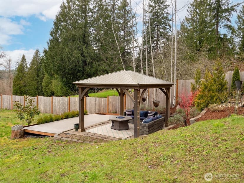 Property photo for 22910 NE 76th Street, Redmond photo 38