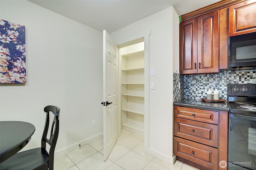 Property photo for 4308 NE Sunset Boulevard #T1, Renton photo 9