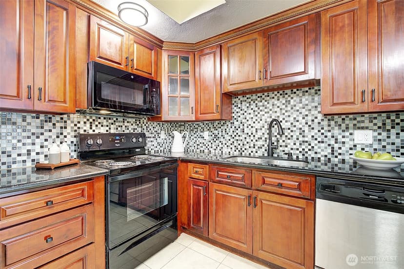 Property photo for 4308 NE Sunset Boulevard #T1, Renton photo 10