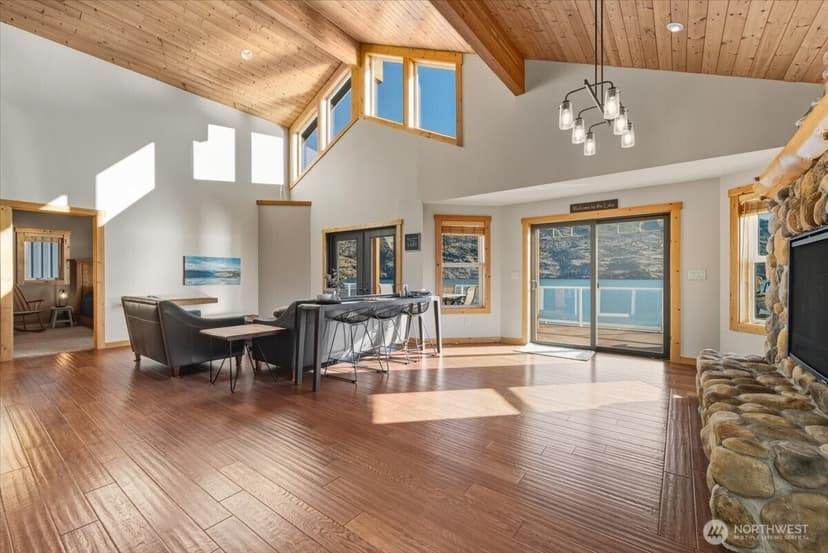 Property photo for 101 Driftwood Lane, Chelan photo 8