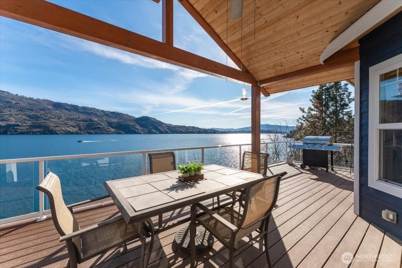 Property photo for 101 Driftwood Lane, Chelan photo 2