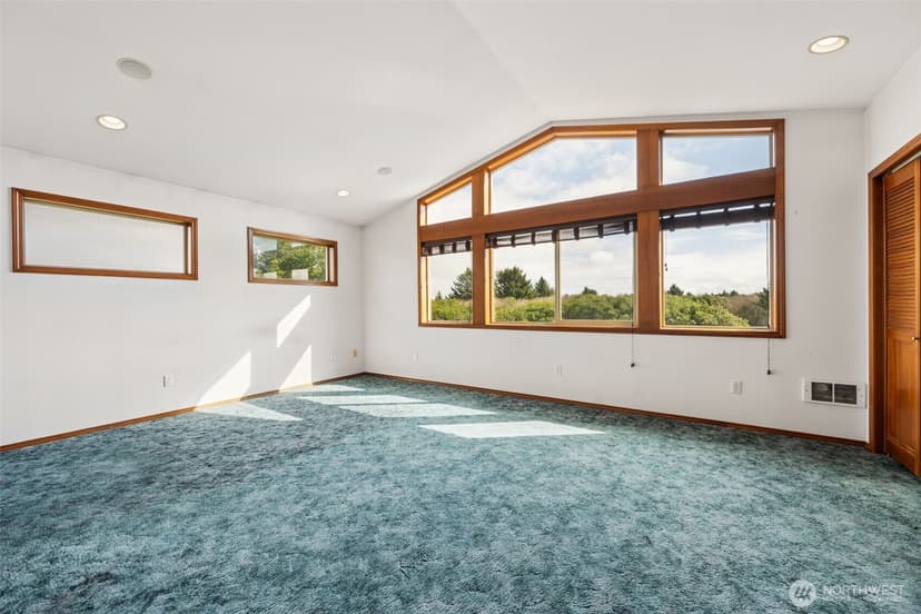 Property photo for 1003 Greenview Avenue, Ocean Shores photo 15