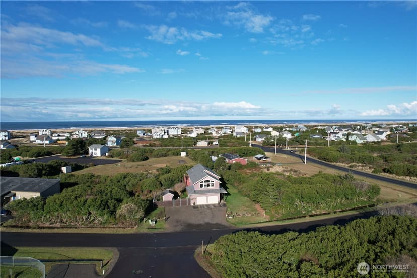 Property photo for 1003 Greenview Avenue, Ocean Shores photo 2