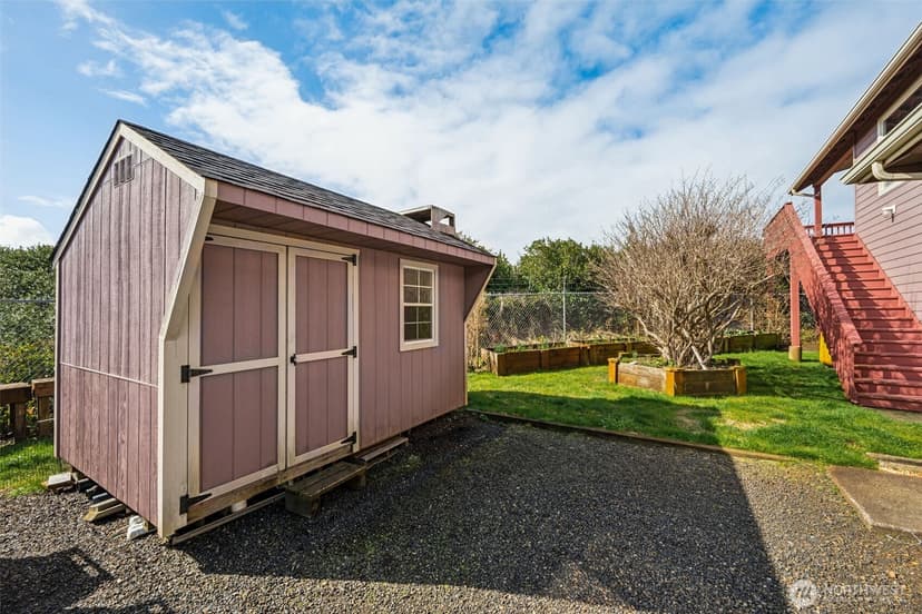 Property photo for 1003 Greenview Avenue, Ocean Shores photo 30