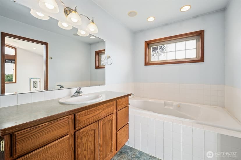 Property photo for 1003 Greenview Avenue, Ocean Shores photo 18