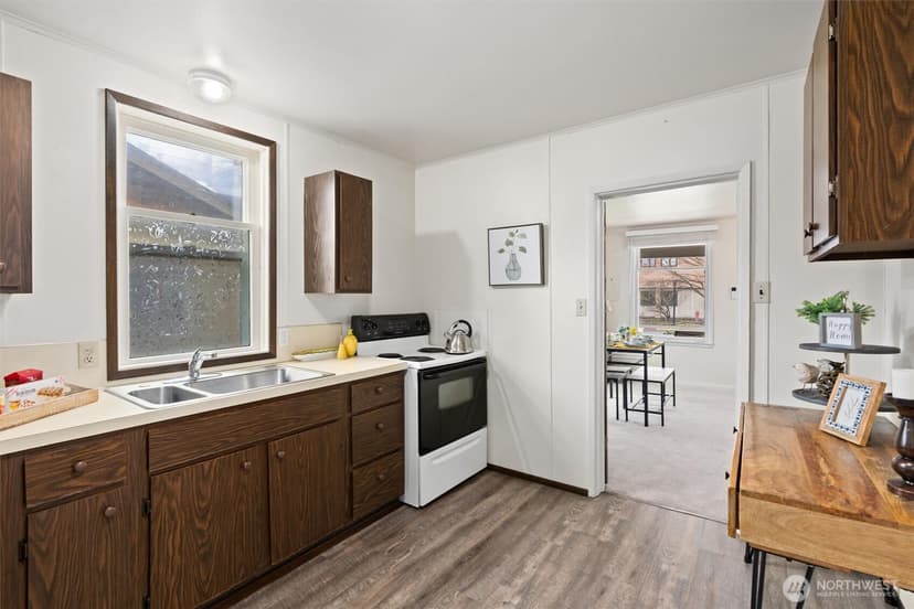 Property photo for 316 S Division Street, Auburn photo 11