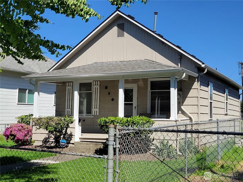 Property photo for 316 S Division Street, Auburn