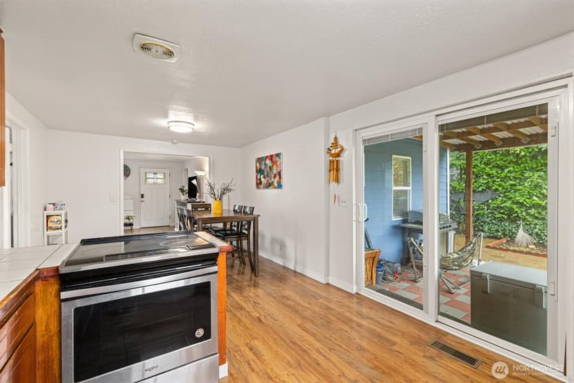 Property photo for 12067 Renton Avenue S, Seattle photo 10