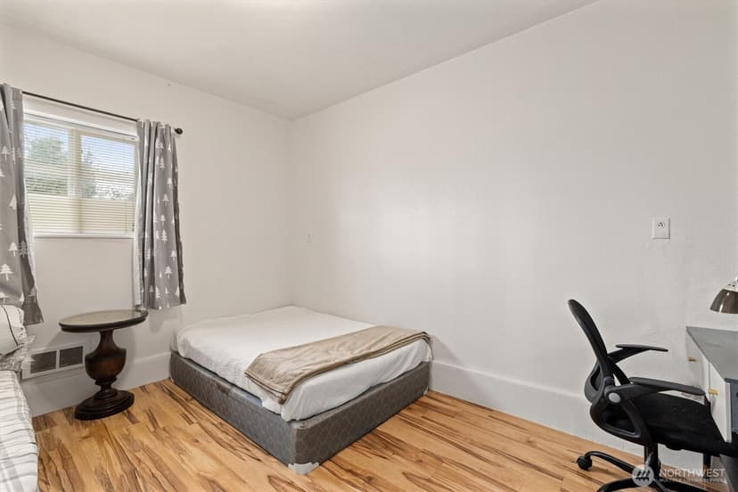 Property photo for 12067 Renton Avenue S, Seattle photo 17