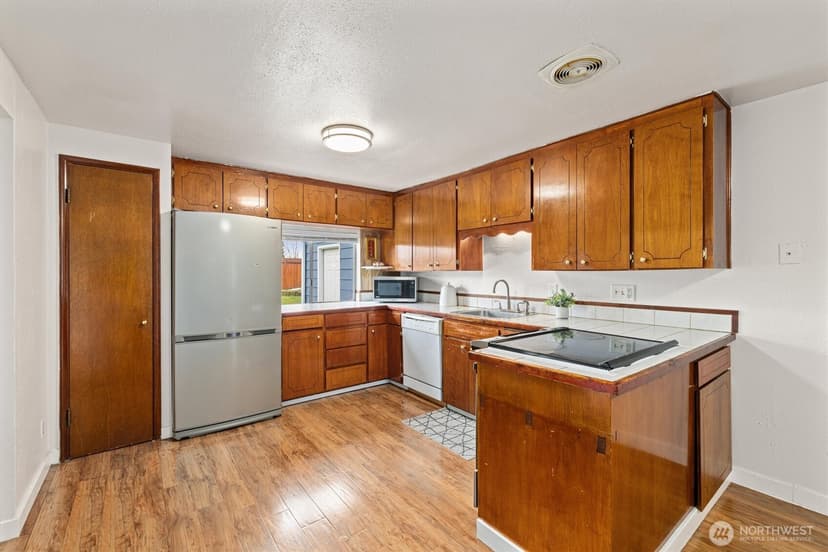 Property photo for 12067 Renton Avenue S, Seattle photo 8