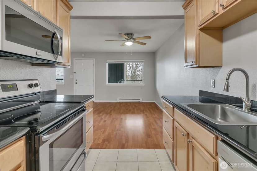 Property photo for 1902 Yakima Avenue ##6, Tacoma photo 9