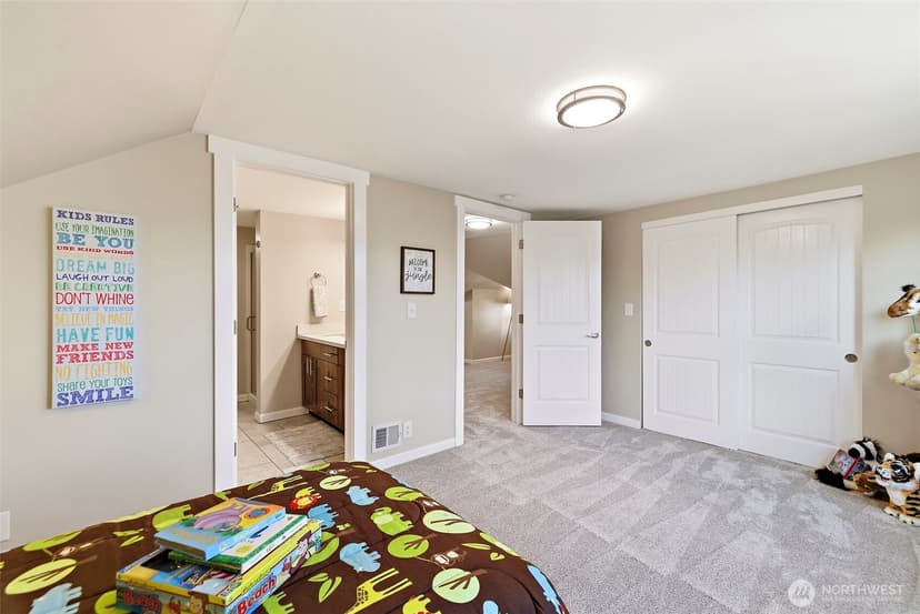 Property photo for 8722 Hamlet Ave S, Seattle photo 22