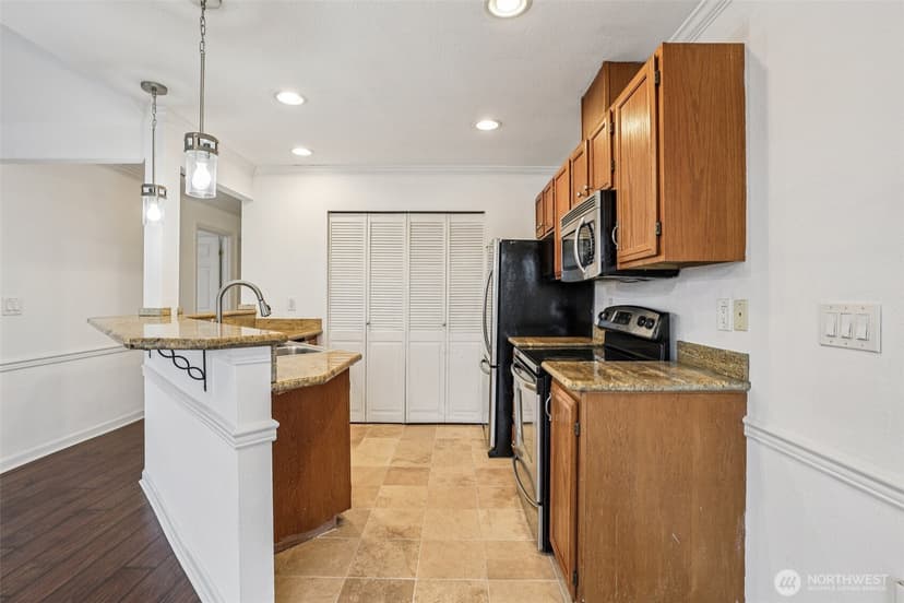 Property photo for 1111 S Villard Street #D25, Tacoma photo 9