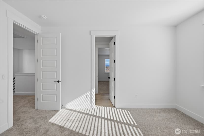 Property photo for 32133 Pacific Avenue SE, Black Diamond photo 10