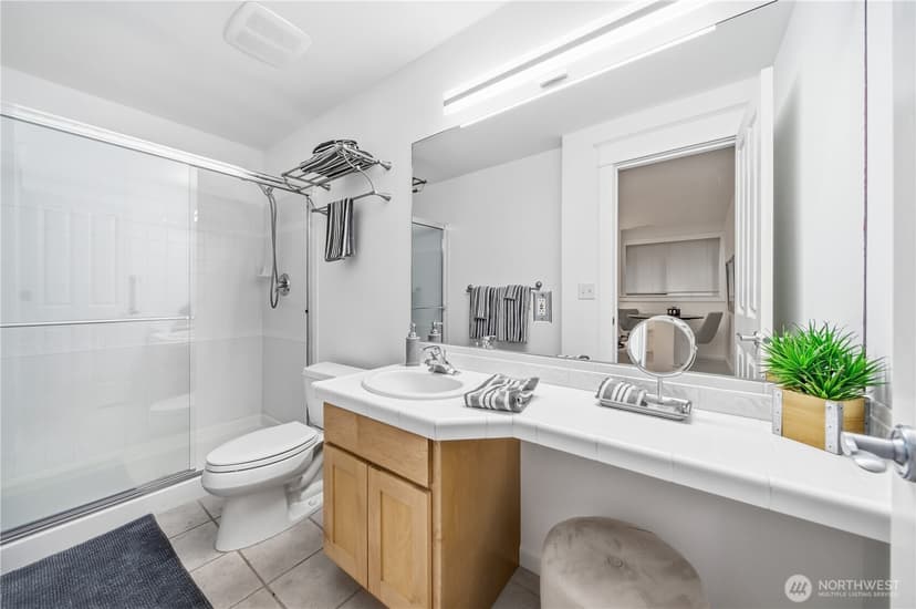 Property photo for 1375 32nd Avenue S, Seattle photo 30