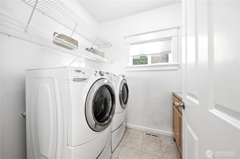 Property photo for 1375 32nd Avenue S, Seattle photo 20