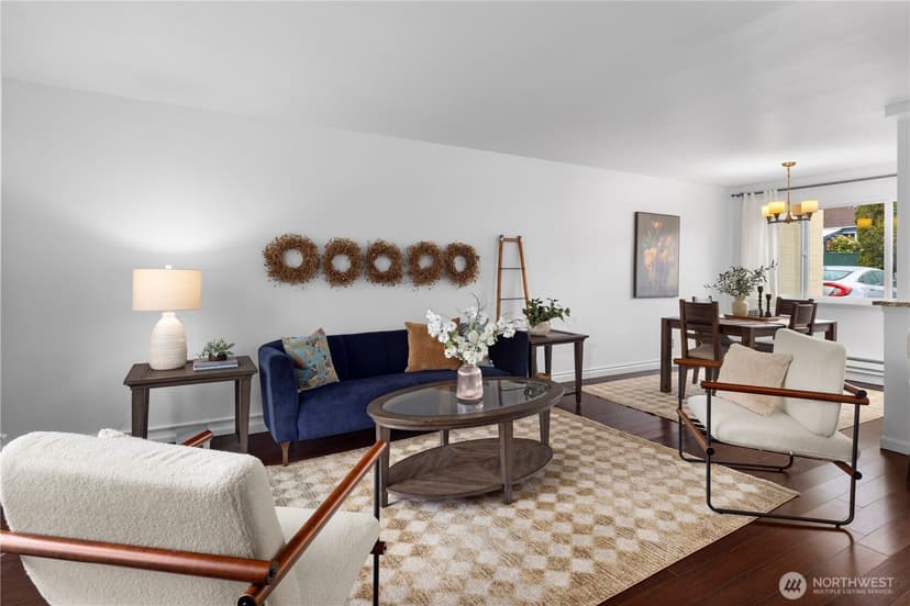 Property photo for 4877 Terrace Drive NE, Seattle photo 5