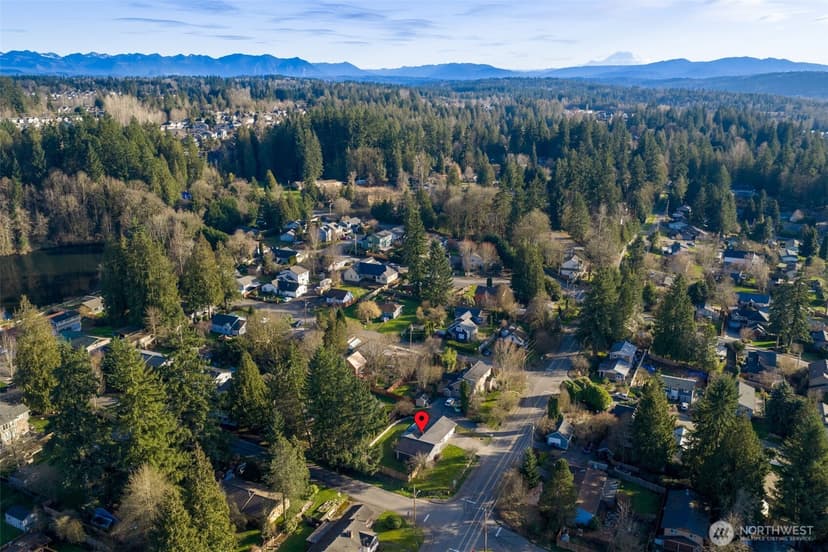Property photo for 15630 3rd Avenue NE, Duvall photo 39